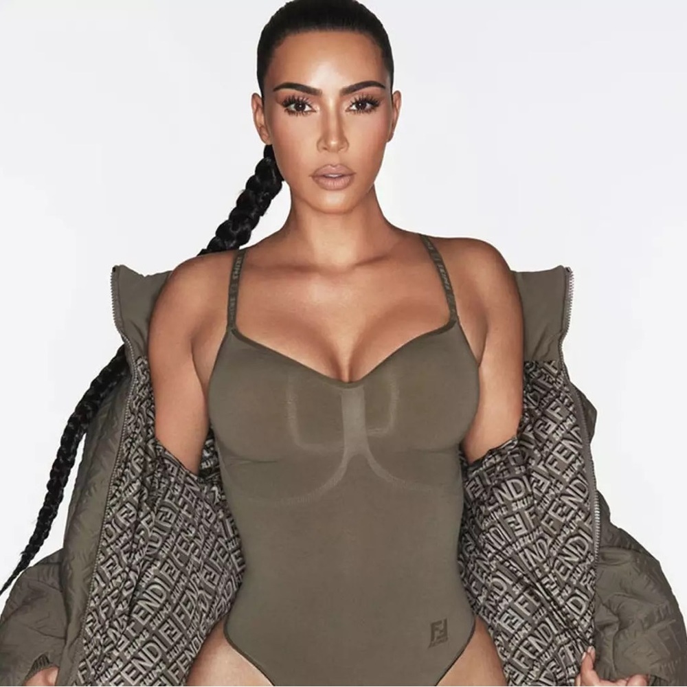 Fendi X SKIMS - Sculpting Thong Bodysuit Illinois